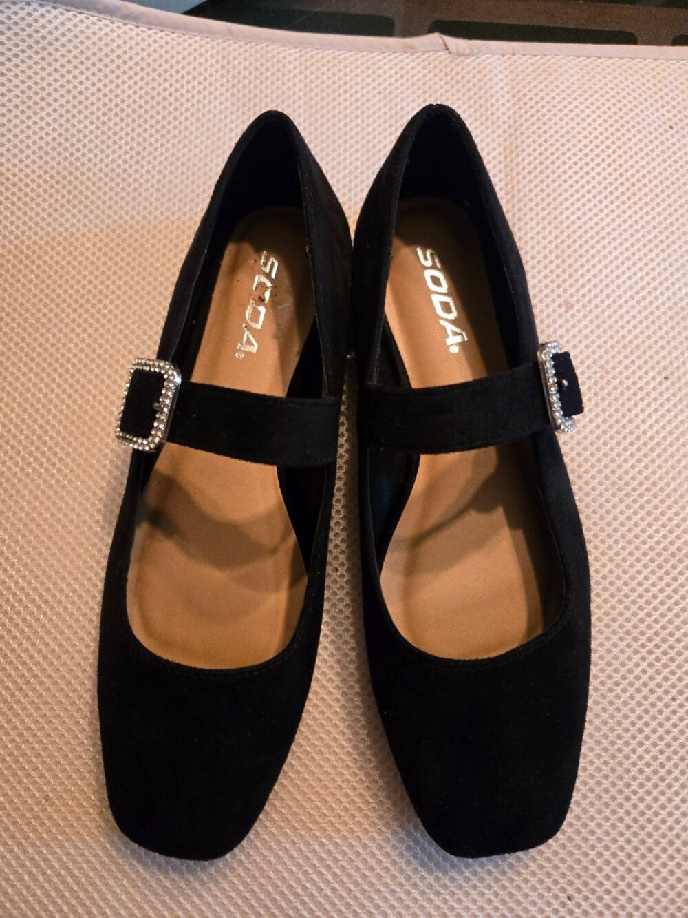 Soda 7.5 black suede mary-jane shoe with crystal buckles, New never worn